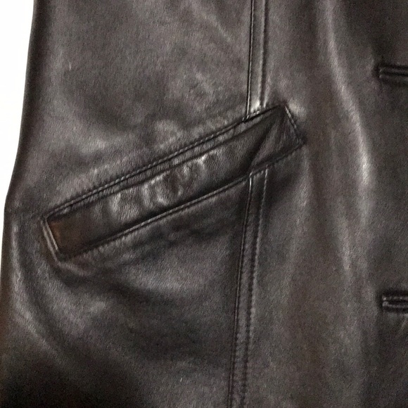 Stylish leather jacket - Picture 3 of 5